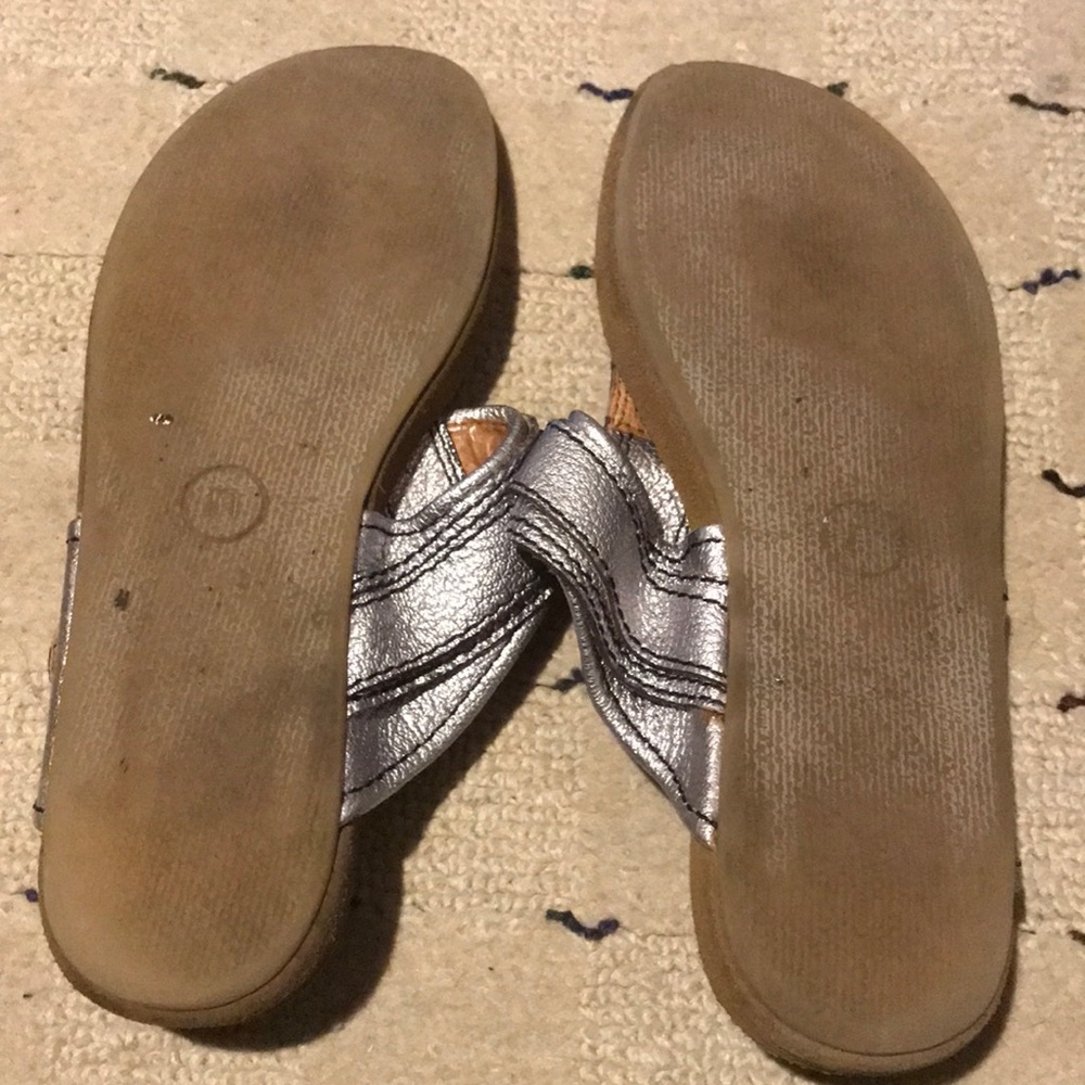 Metallic silver sandals - Picture 7 of 7